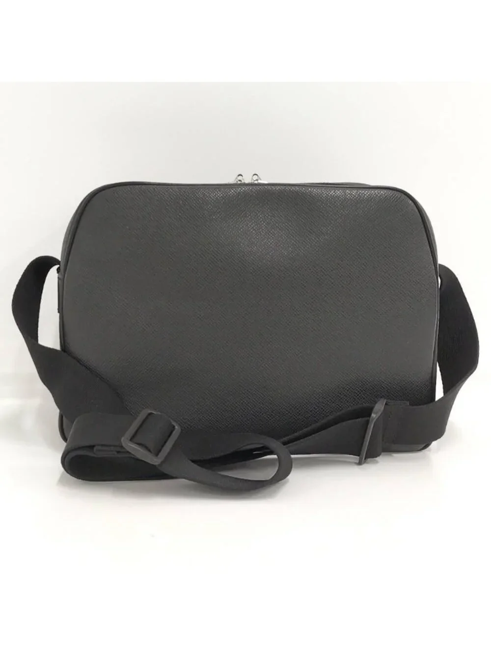 Louis Vuitton PM Shoulder Bag Taiga Ardoise